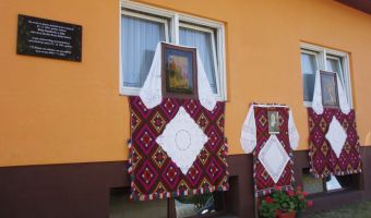 Godinjak otkrivanje spomen ploče (2010.) Godinjak otkrivanje spomen ploče (2010.)